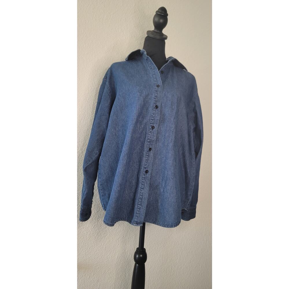 Denim Chambray Long Sleeve Button-down Shirt Reversible Removable Collar. Size L